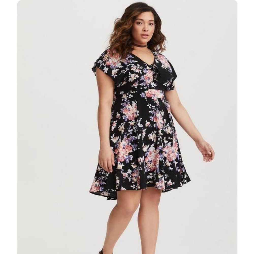 Torrid Challis Woven Floral Tie Front Women 3X Fit And Flare Mini Dress